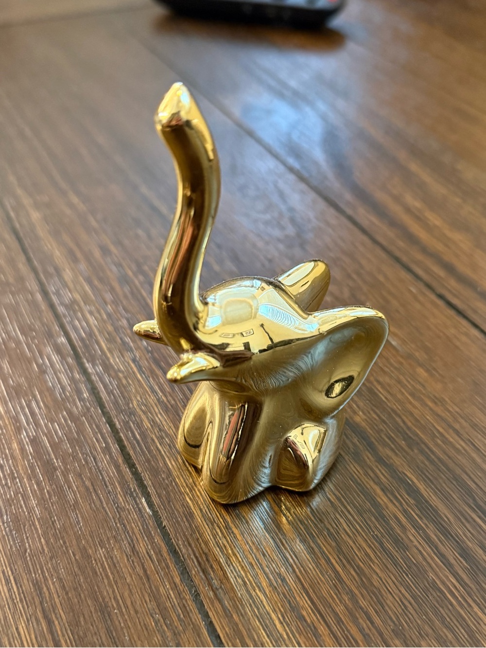 Gold Elephant Decor